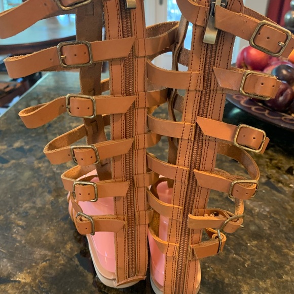 Women’s size 7 Modern Rebel gladiator genuine leather sandals - Picture 3 of 12